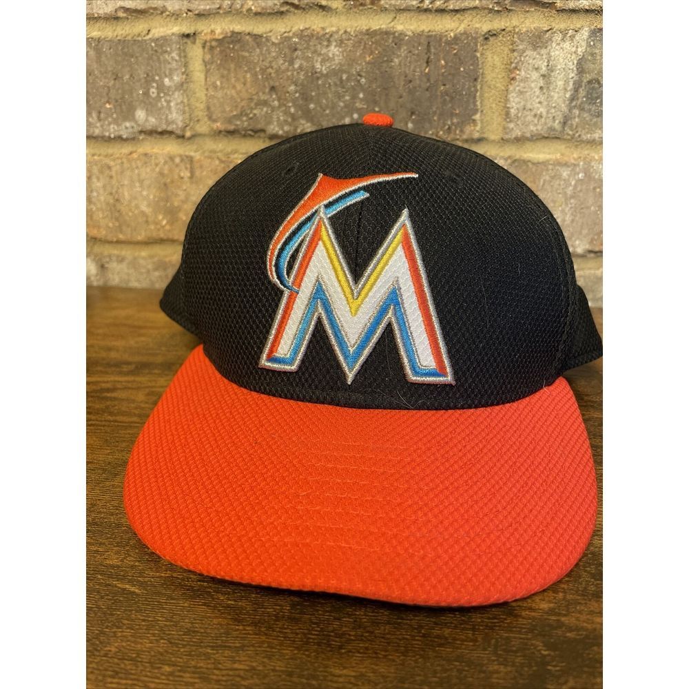 Miami Marlins Hat Cap Fitted 7 5/8 Black New‎ Era 59FIFTY MLB Baseball
